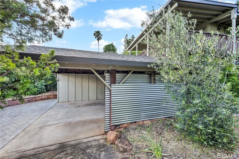 18528 North Shore Drive Hidden Valley Lake, CA 95467