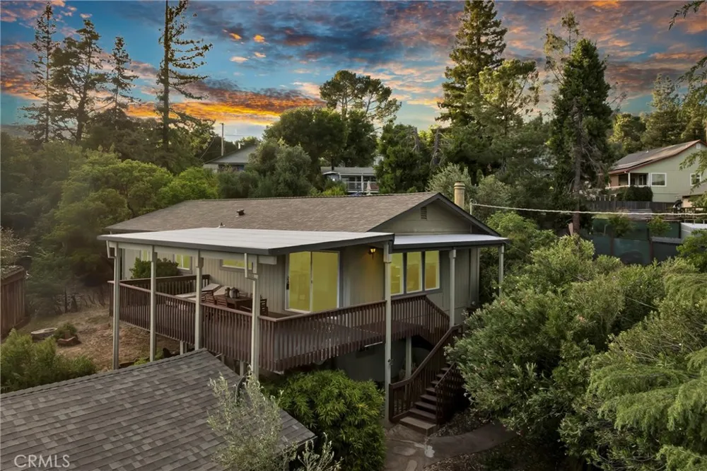 18528 North Shore Drive Hidden Valley Lake, CA 95467