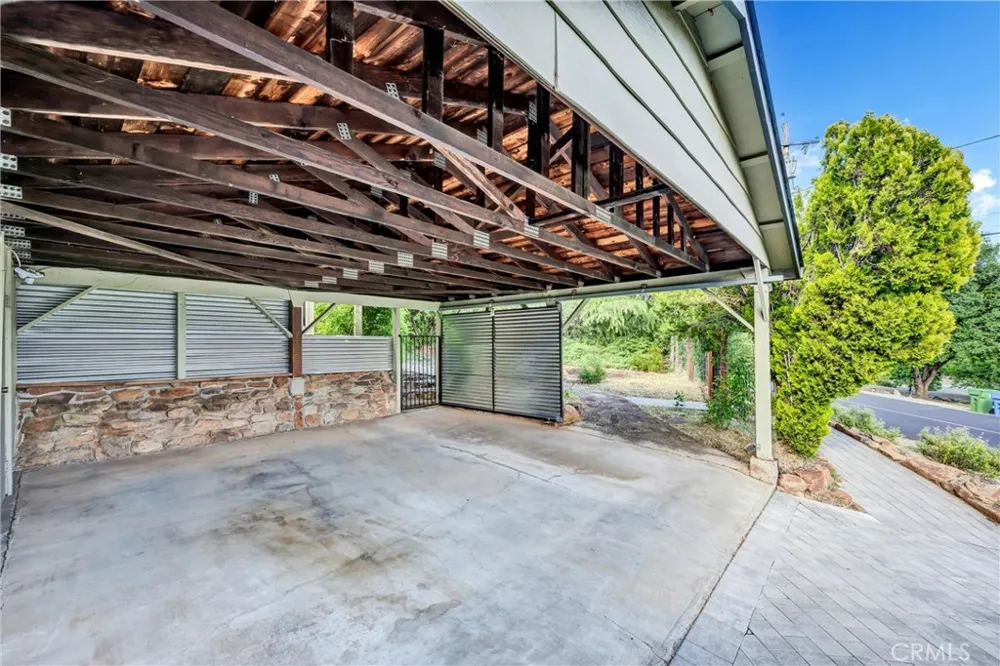 18528 North Shore Drive Hidden Valley Lake, CA 95467