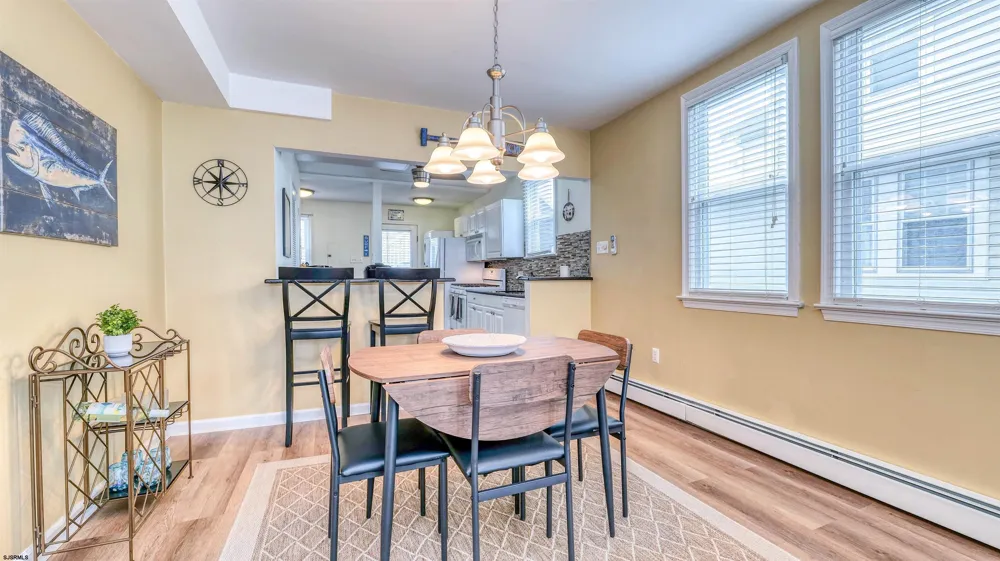 133 Central Ave Ocean City, NJ 08226
