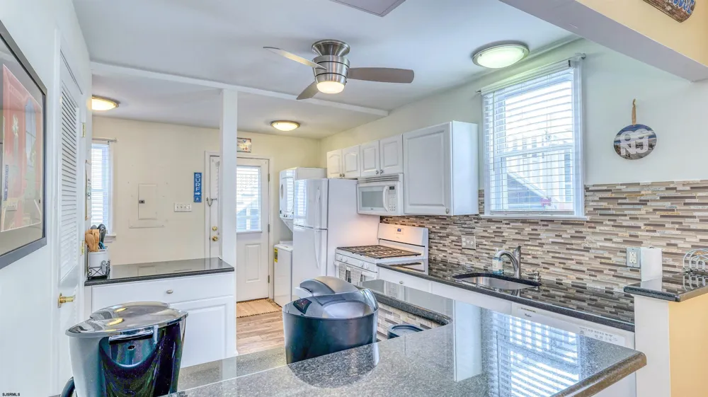 133 Central Ave Ocean City, NJ 08226