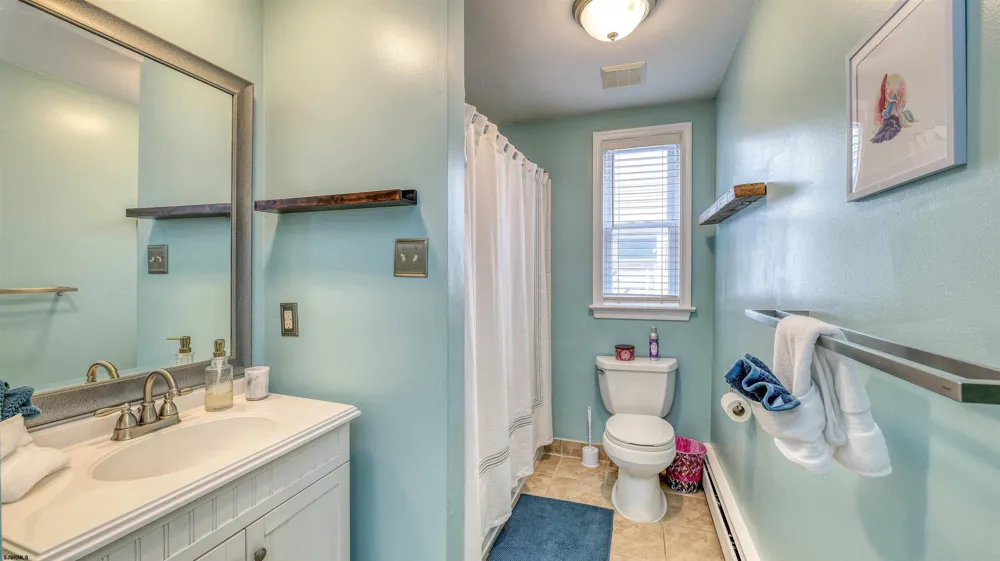 133 Central Ave Ocean City, NJ 08226