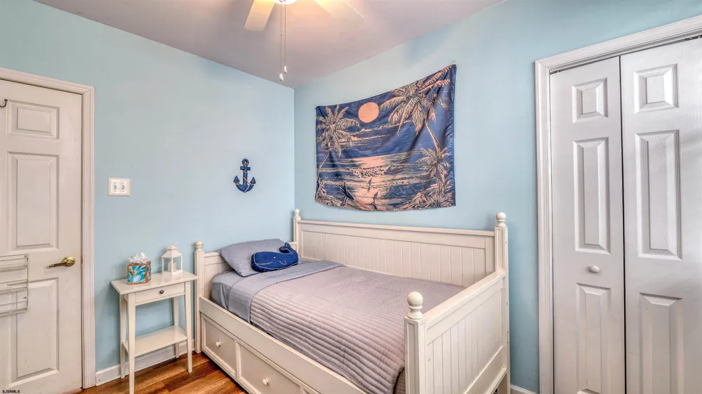 133 Central Ave Ocean City, NJ 08226