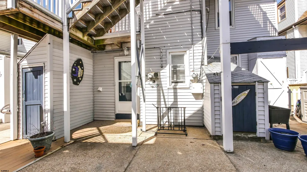 133 Central Ave Ocean City, NJ 08226