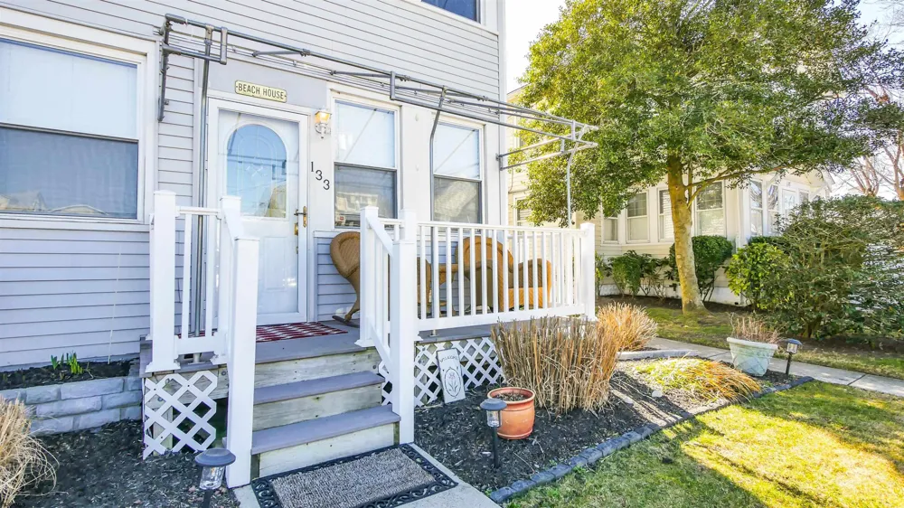 133 Central Ave Ocean City, NJ 08226