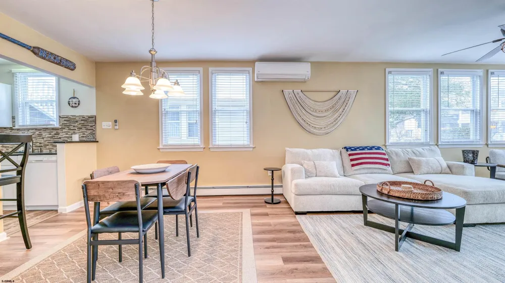 133 Central Ave Ocean City, NJ 08226