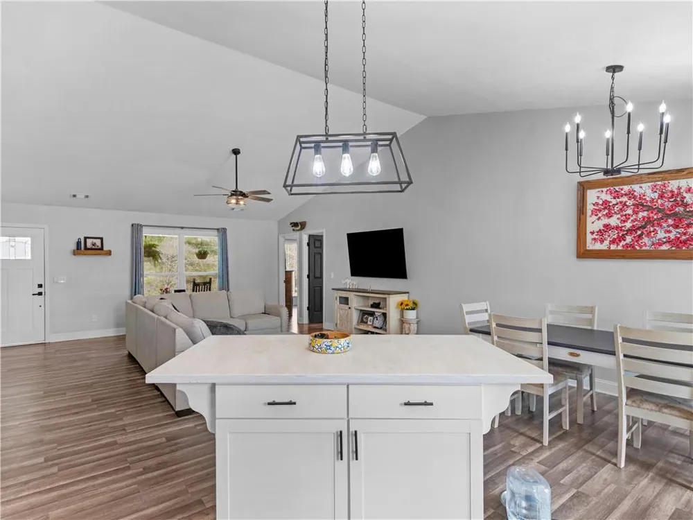 215 Almon Avenue Tallapoosa, GA 30176
