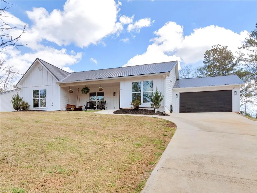215 Almon Avenue Tallapoosa, GA 30176