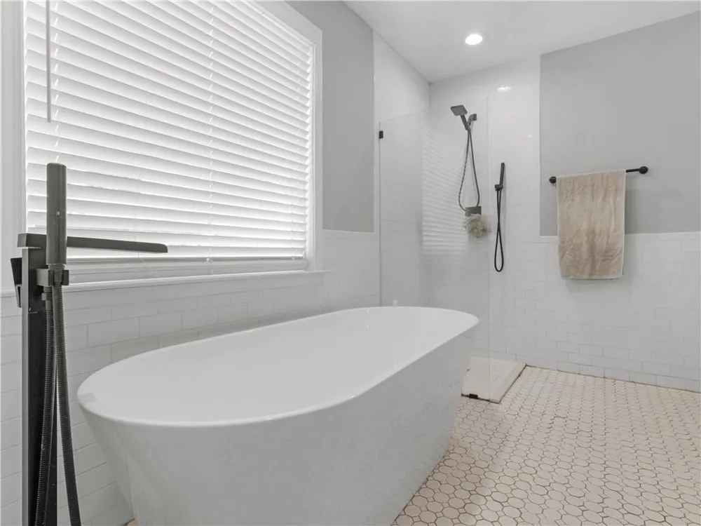 215 Almon Avenue Tallapoosa, GA 30176