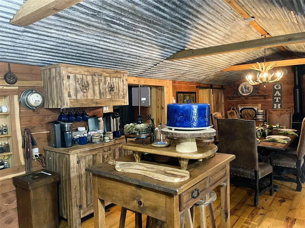 233 Private Road 247 Oakwood, TX 75855