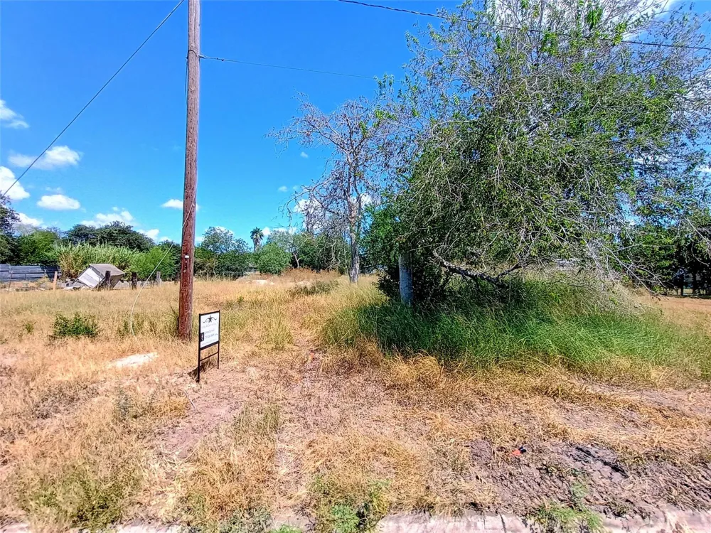 1200 W Crockett Street Beeville, TX 78102