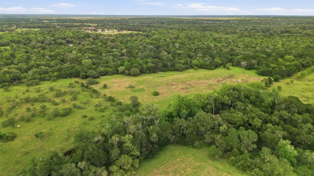 1165 Cr 213 Weimar, TX 78962