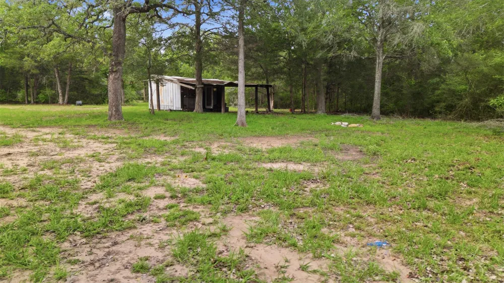 1165 Cr 213 Weimar, TX 78962