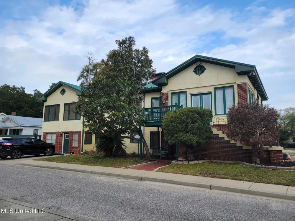 133 Hopkins Boulevard Biloxi, MS 39530