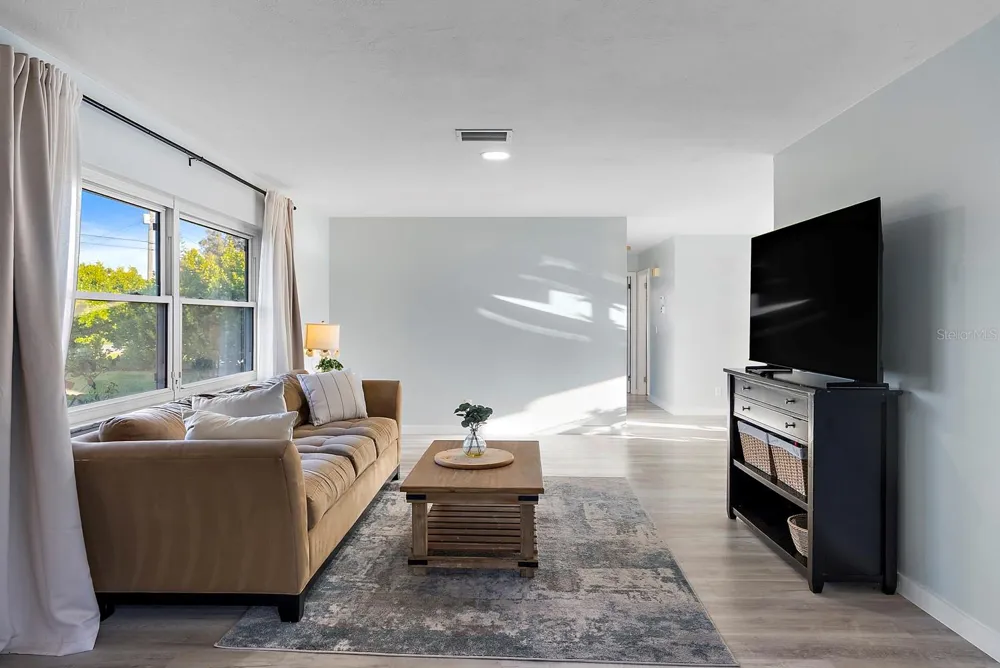 514 HARBOR DRIVE S Venice, FL 34285