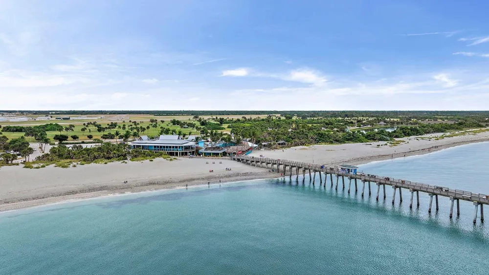 514 HARBOR DRIVE S Venice, FL 34285