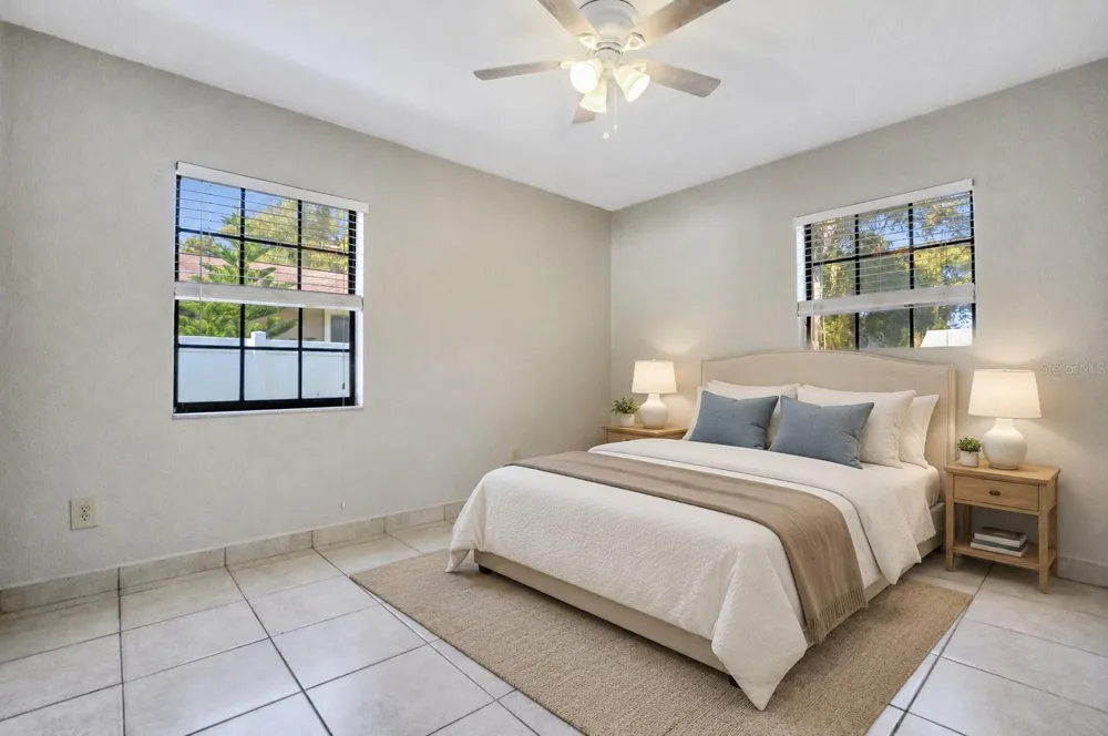 816 E FRIERSON AVENUE Tampa, FL 33603