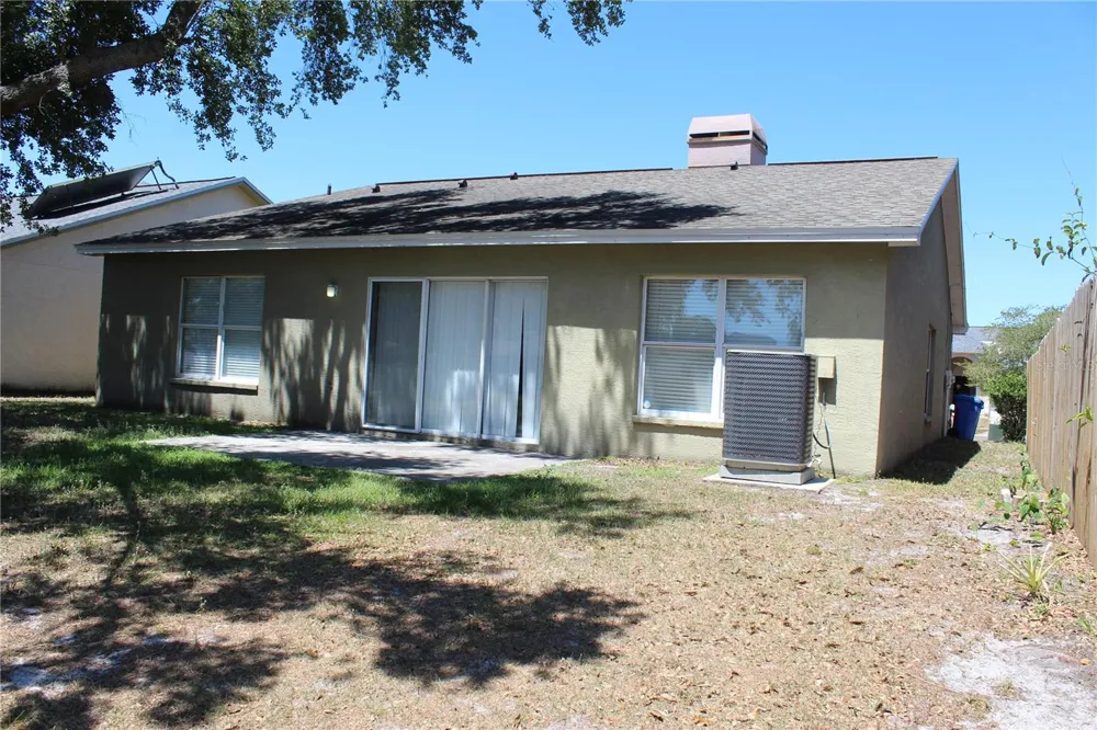 11111 BRAMBLEBRUSH STREET Tampa, FL 33624