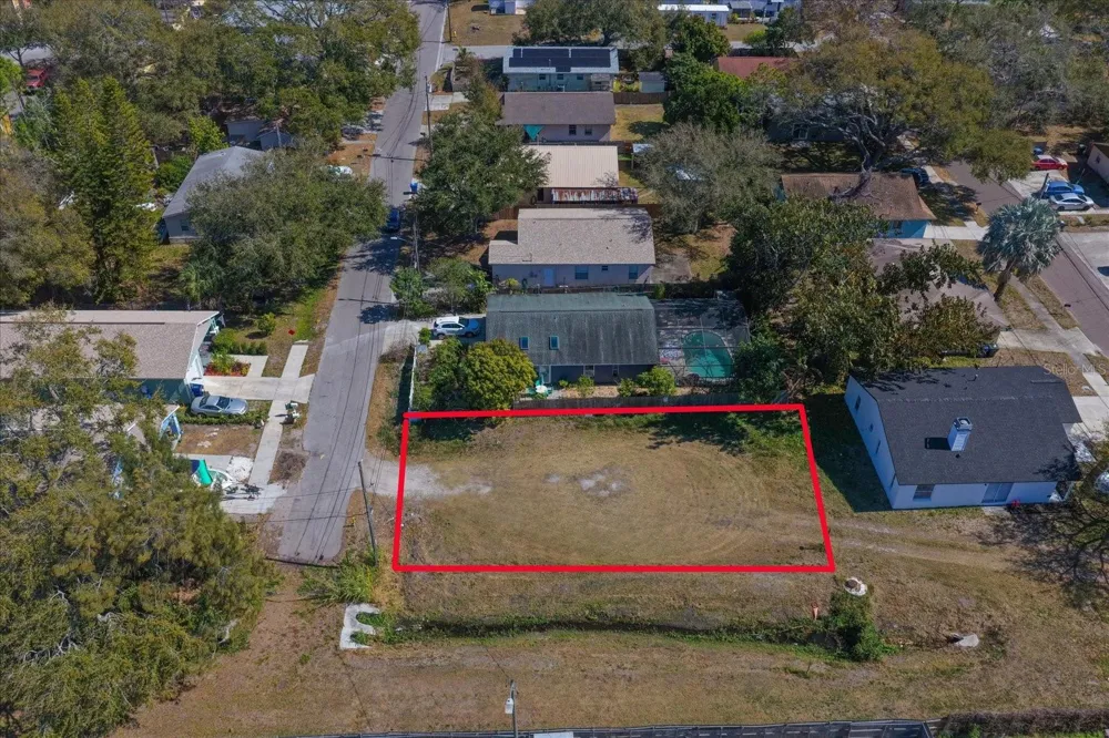 BRAGINTON STREET Largo, FL 33756