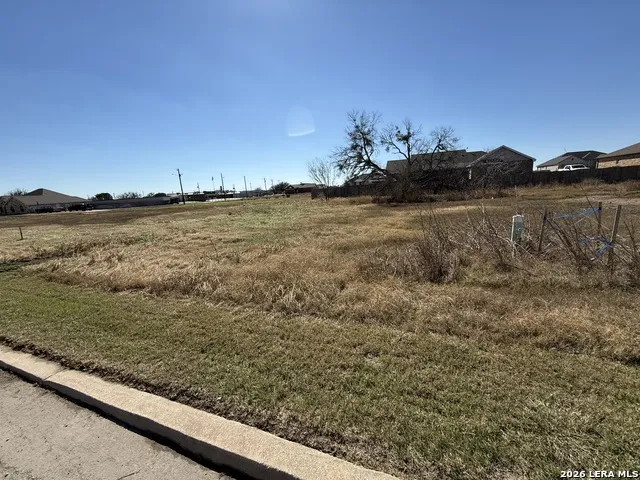 705 Dickson Poth, TX 78147