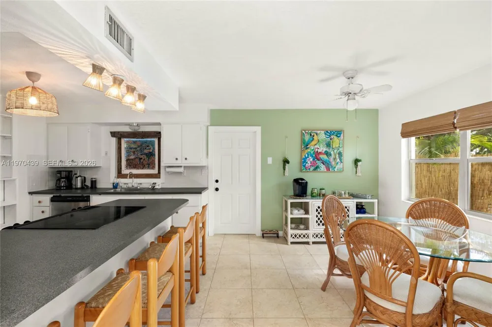 124 Aucila RD. Cocoa Beach, FL 32931