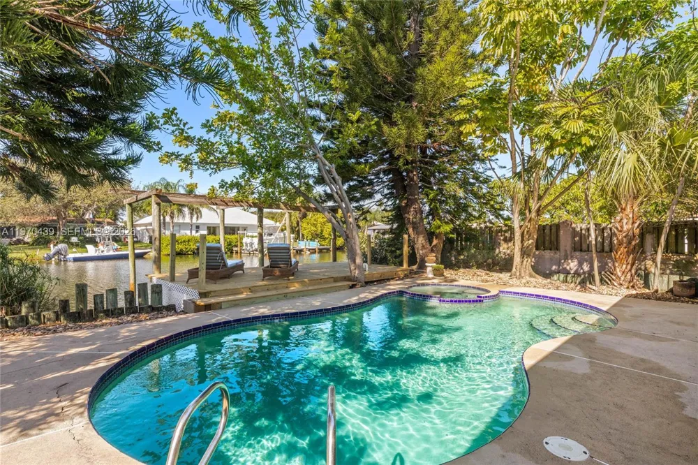 124 Aucila RD. Cocoa Beach, FL 32931