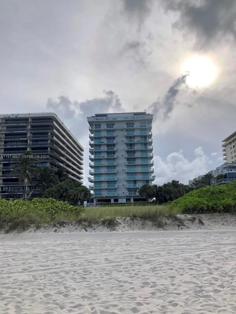 9499 Collins Ave #405 Surfside, FL 33154