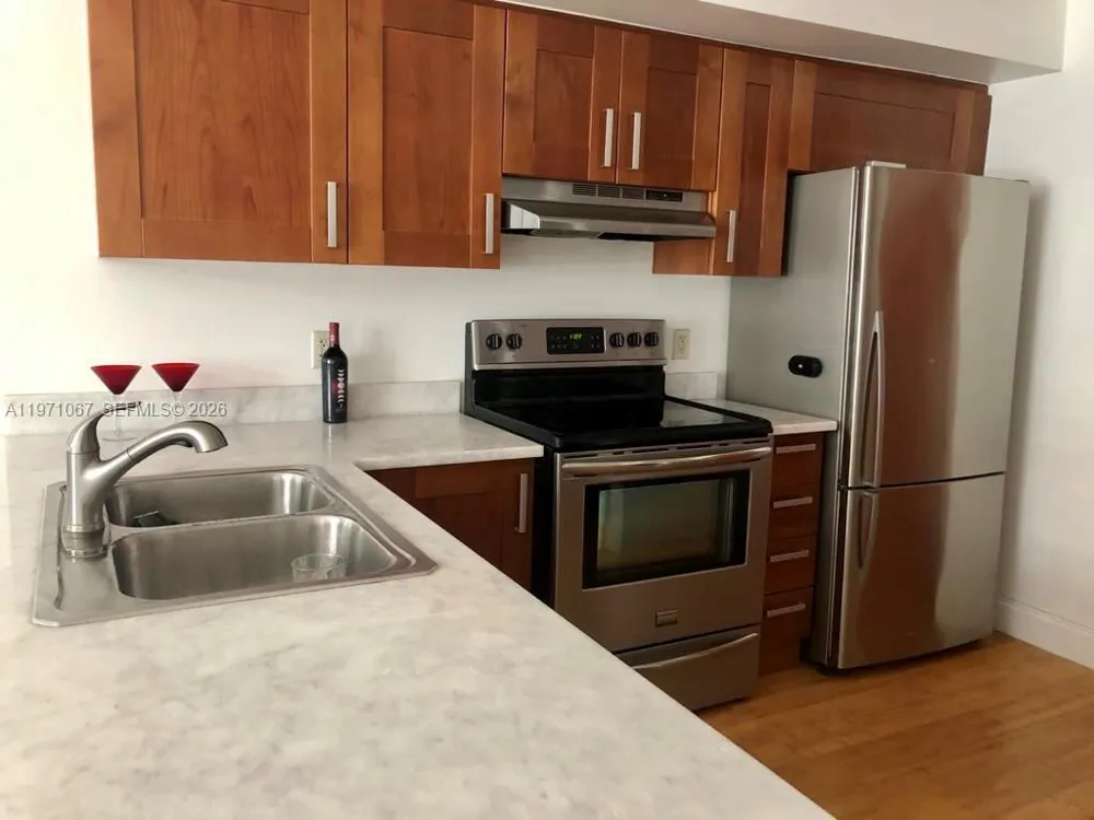9499 Collins Ave #405 Surfside, FL 33154