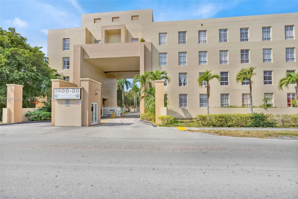7400 W 20th Ave #402 Hialeah, FL 33016