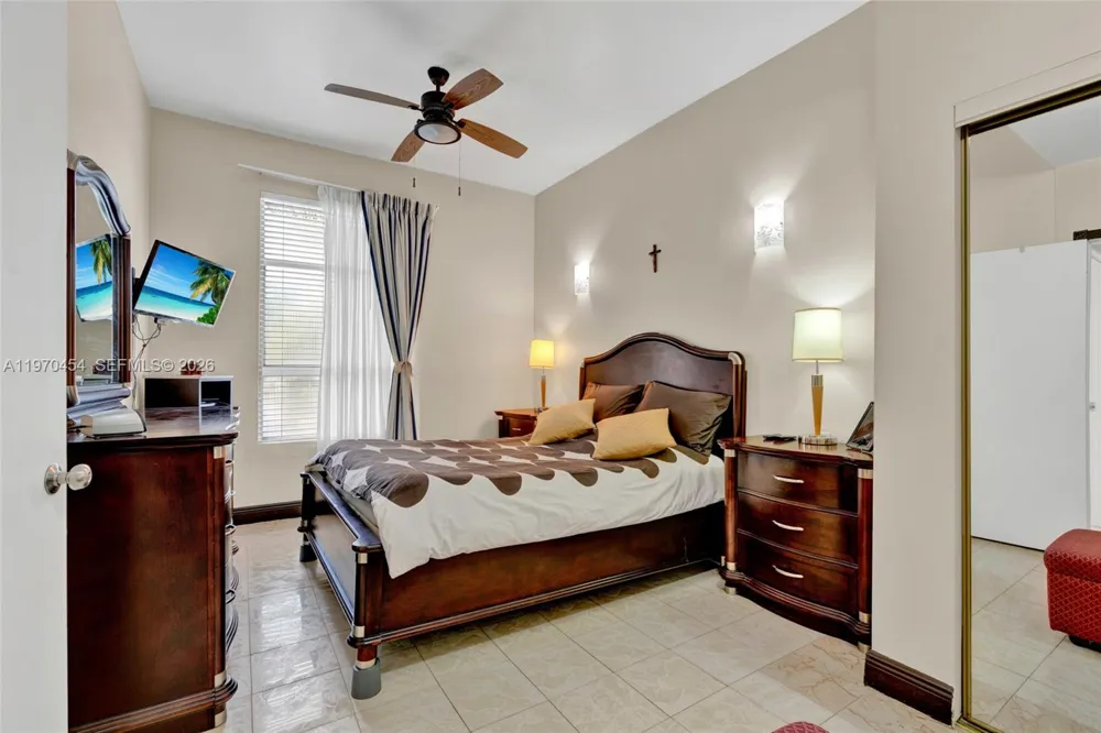 7400 W 20th Ave #402 Hialeah, FL 33016