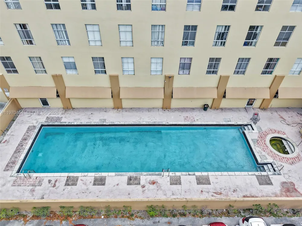 7400 W 20th Ave #402 Hialeah, FL 33016