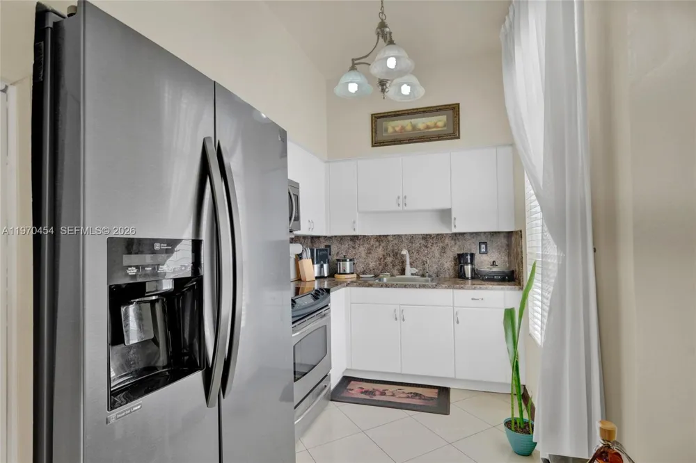 7400 W 20th Ave #402 Hialeah, FL 33016