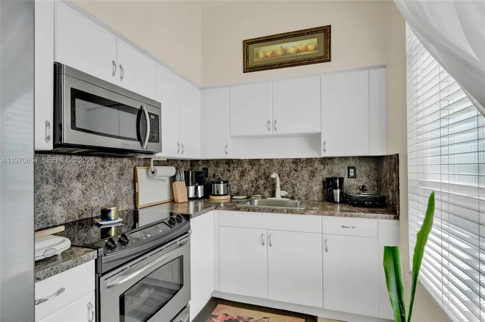 7400 W 20th Ave #402 Hialeah, FL 33016