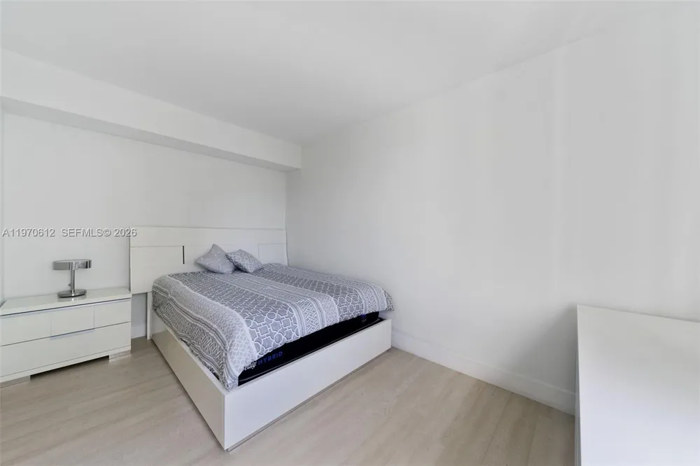 2301 Collins Ave #338 Miami Beach, FL 33139