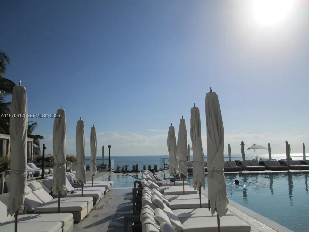2301 Collins Ave #338 Miami Beach, FL 33139