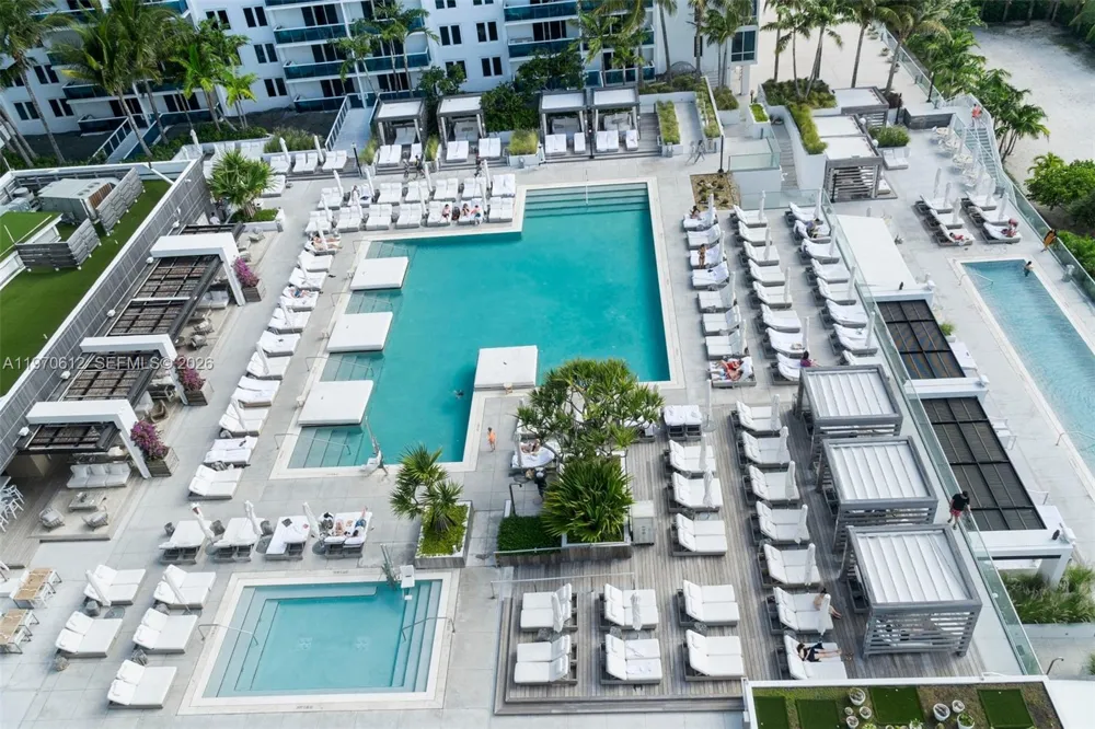 2301 Collins Ave #338 Miami Beach, FL 33139