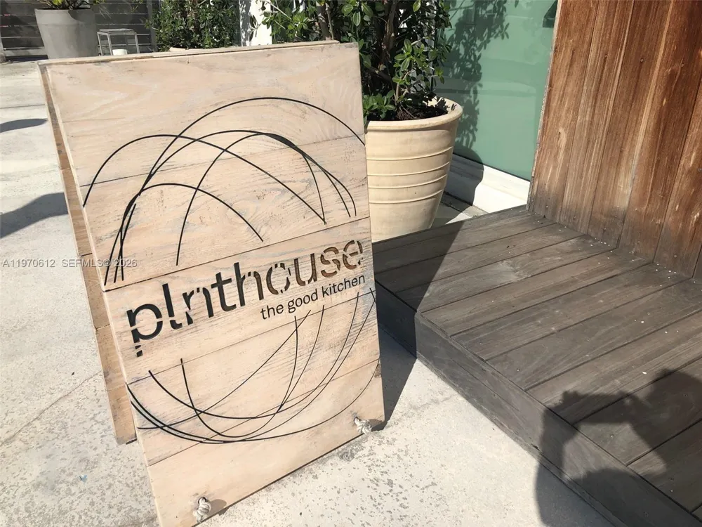 2301 Collins Ave #338 Miami Beach, FL 33139