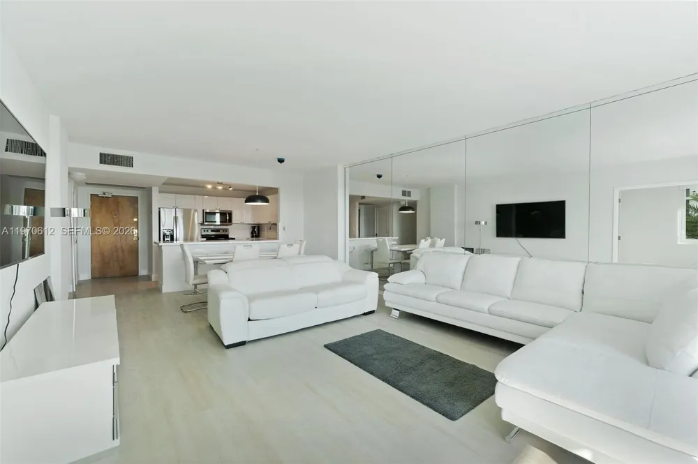 2301 Collins Ave #338 Miami Beach, FL 33139
