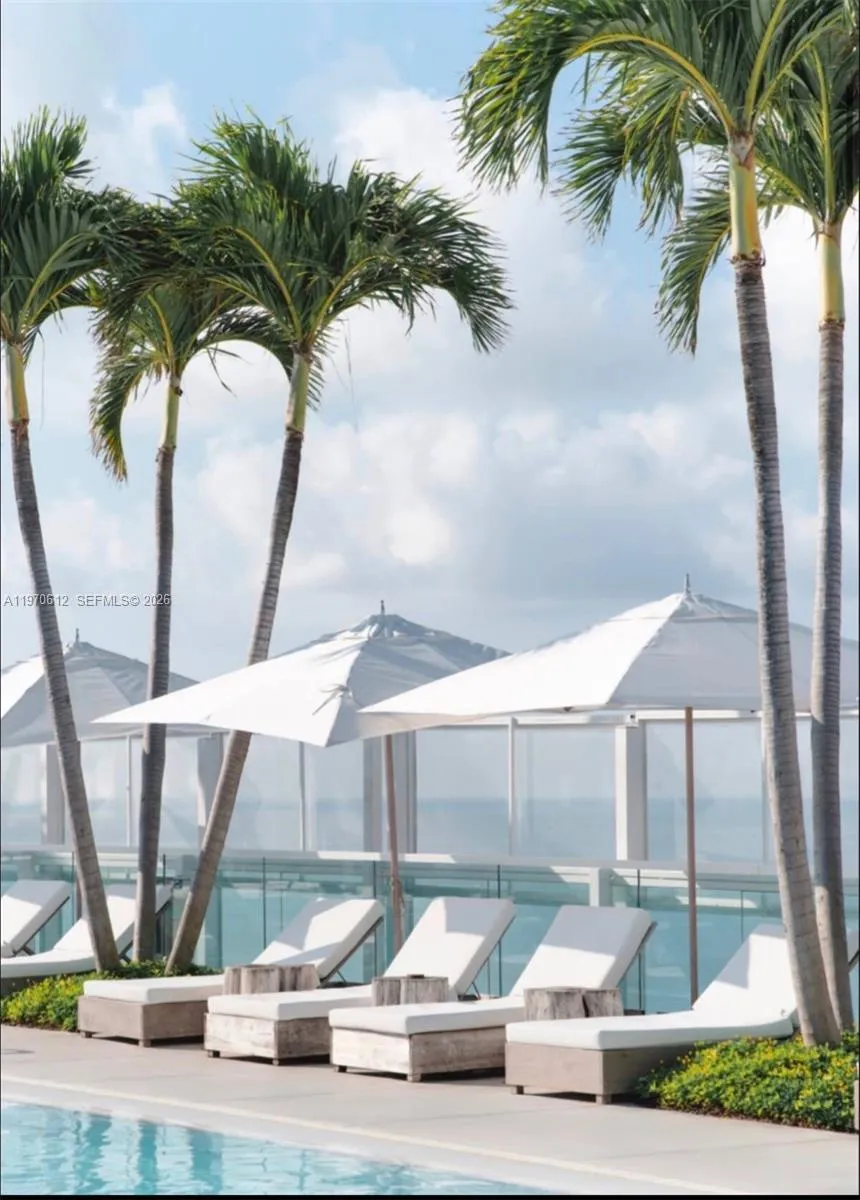 2301 Collins Ave #338 Miami Beach, FL 33139