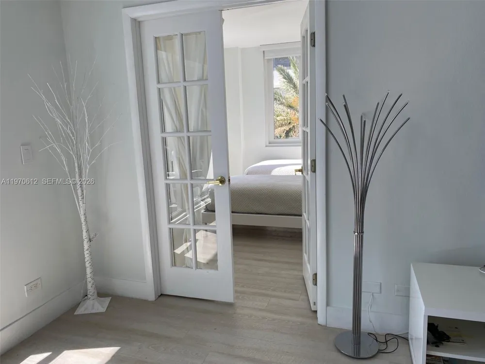 2301 Collins Ave #338 Miami Beach, FL 33139