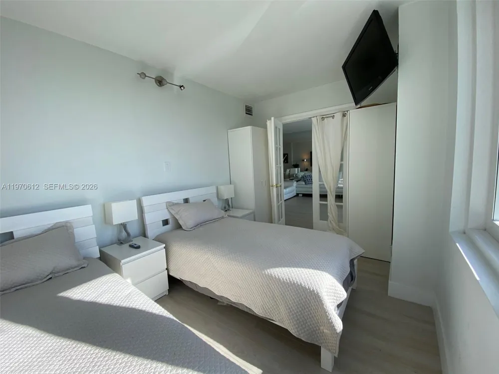 2301 Collins Ave #338 Miami Beach, FL 33139