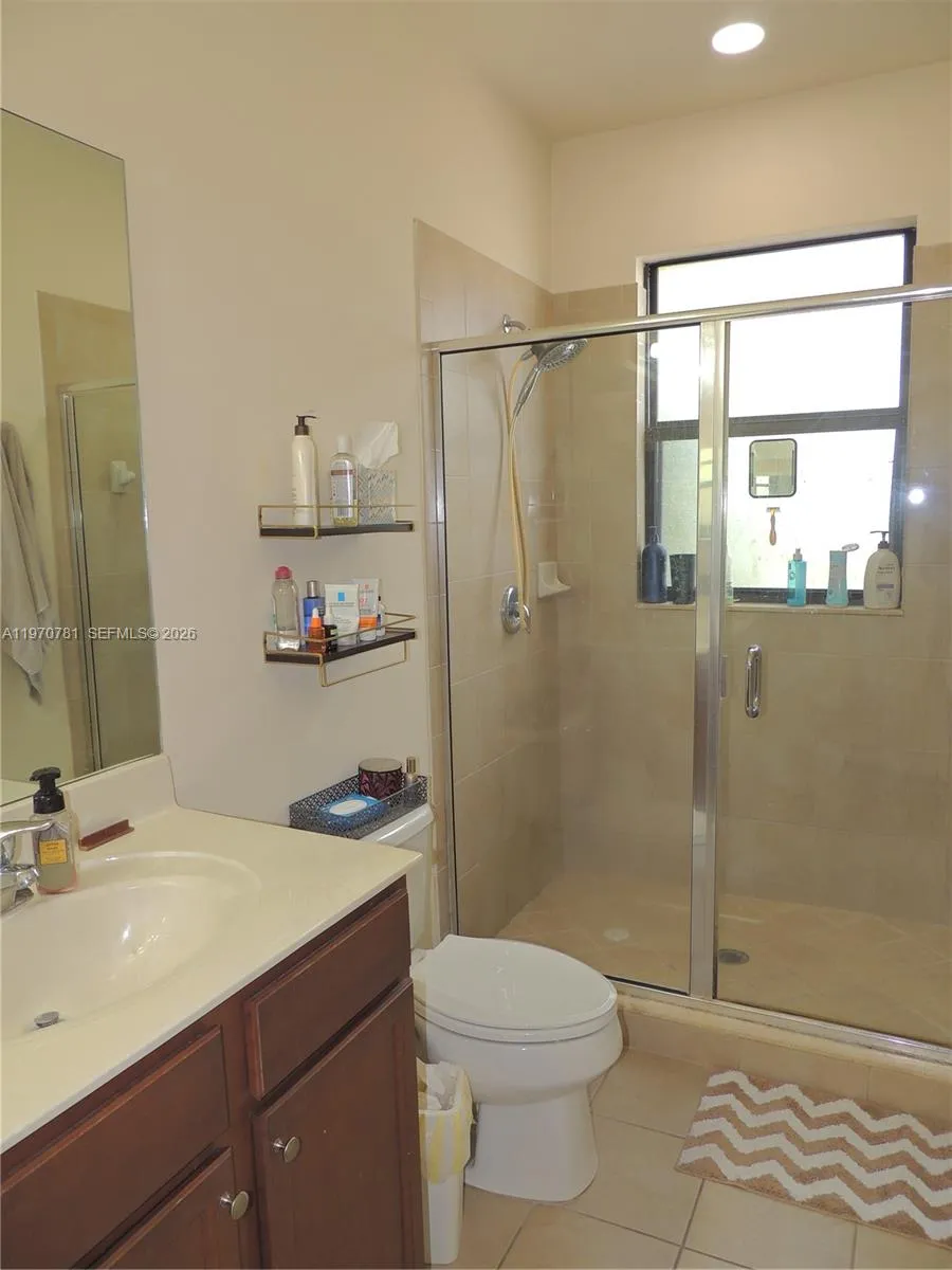 11301 NW 88th Ter Doral, FL 33178