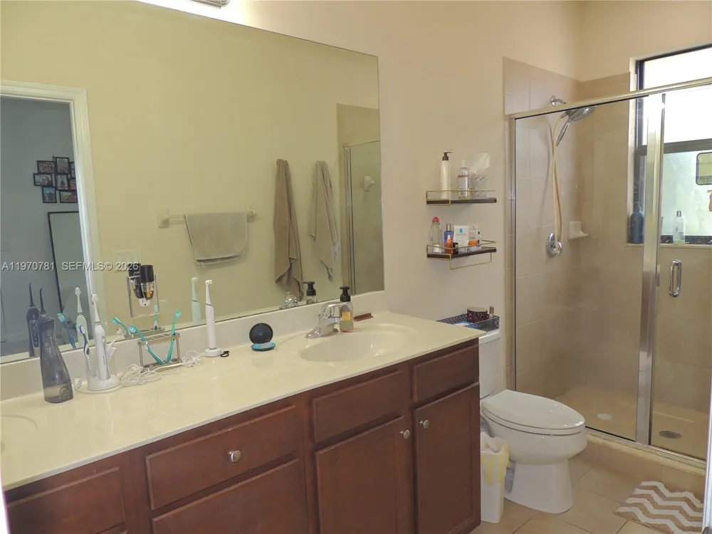 11301 NW 88th Ter Doral, FL 33178