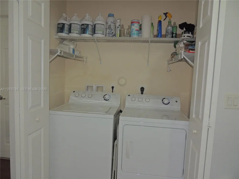 11301 NW 88th Ter Doral, FL 33178