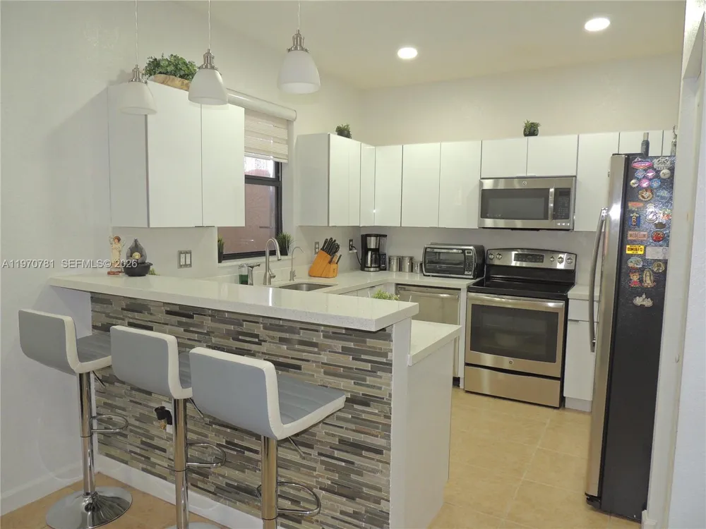 11301 NW 88th Ter Doral, FL 33178