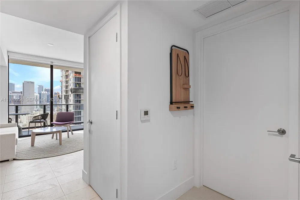 159 NE 6th St #2707 Miami, FL 33132