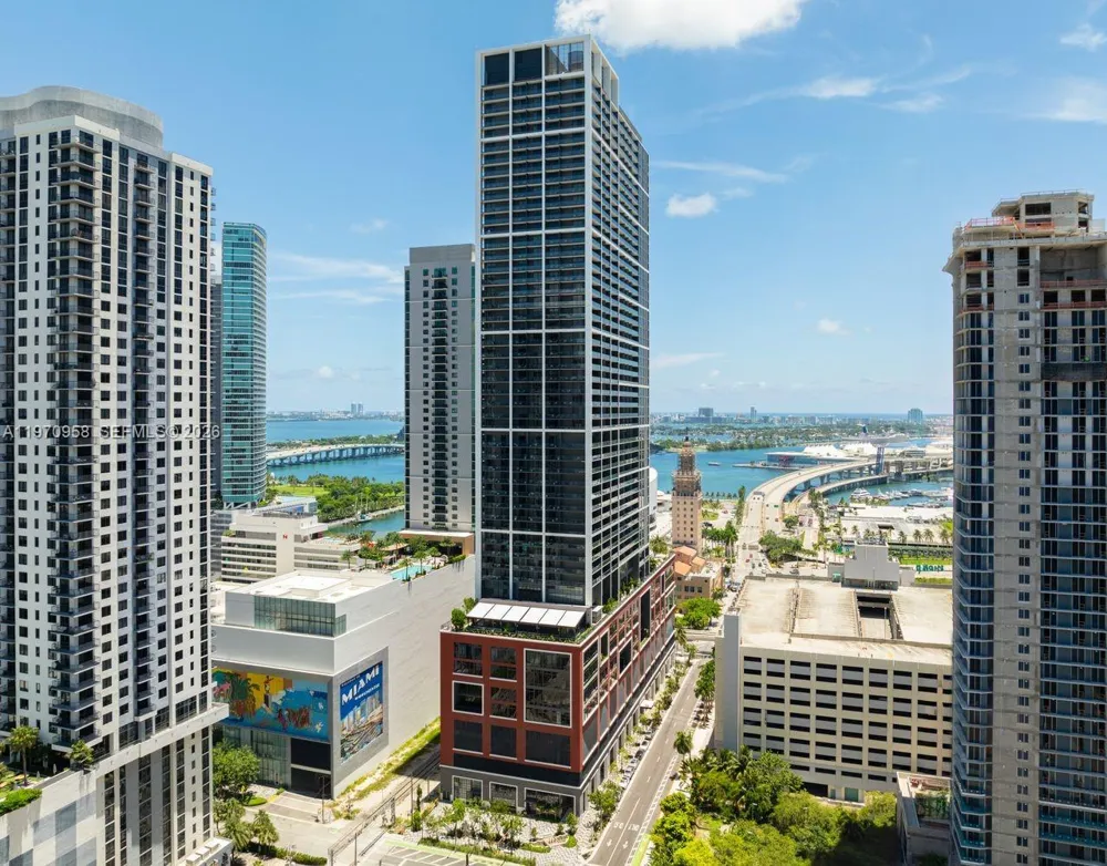 159 NE 6th St #2707 Miami, FL 33132