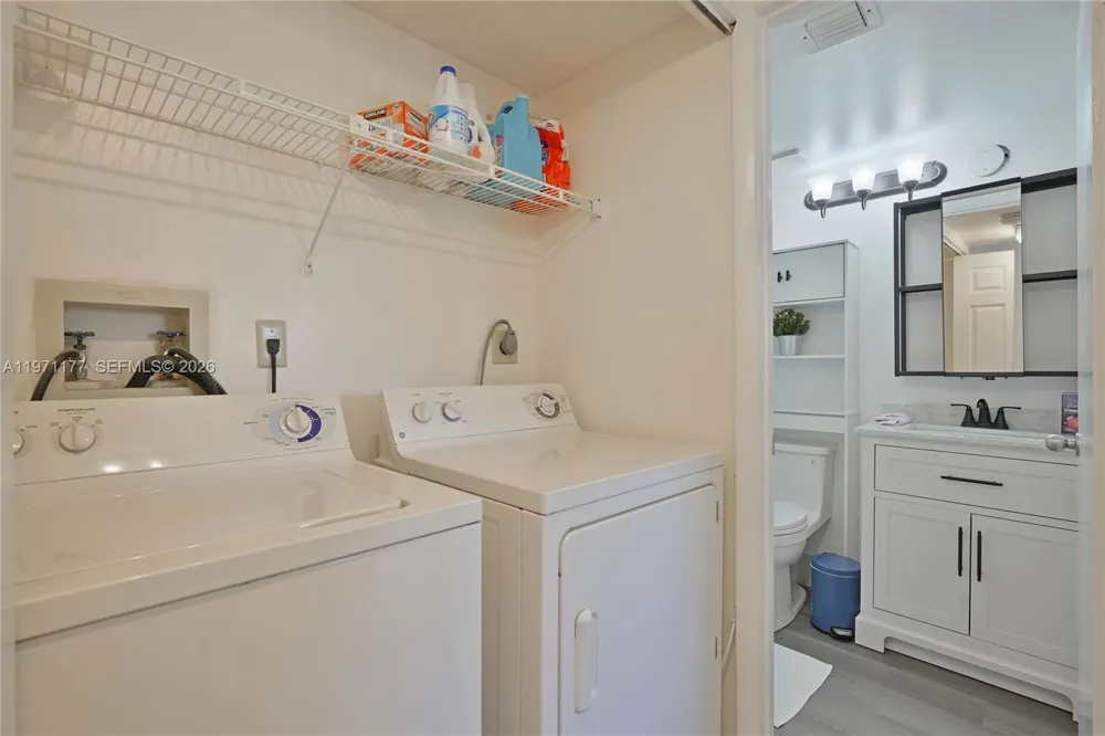7531 NW 79th Ave #205 Tamarac, FL 33321
