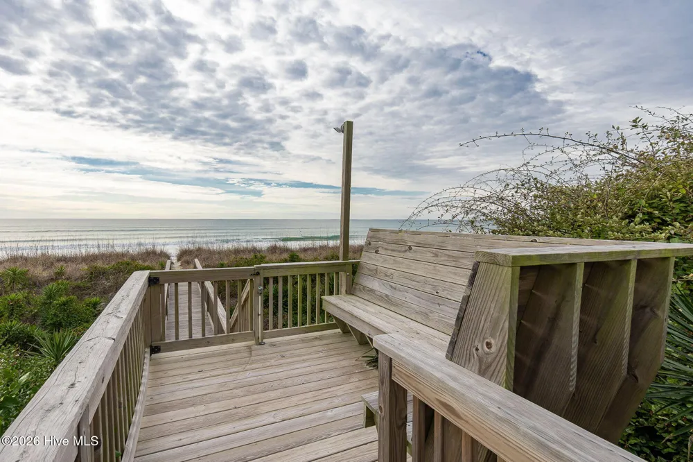 111 Dogwood Circle Pine Knoll Shores, NC 28512