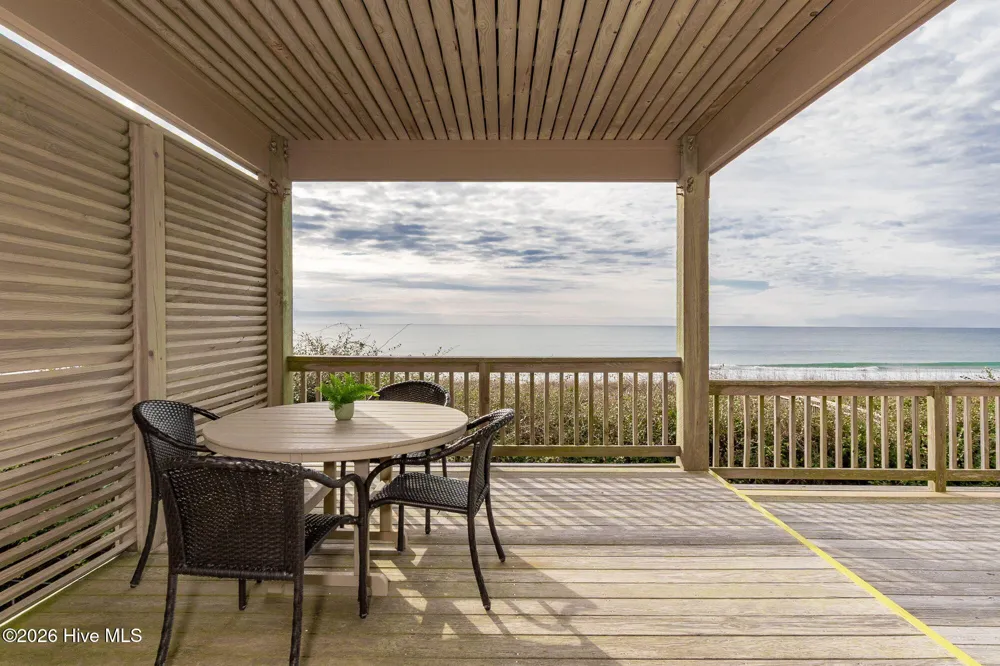 111 Dogwood Circle Pine Knoll Shores, NC 28512